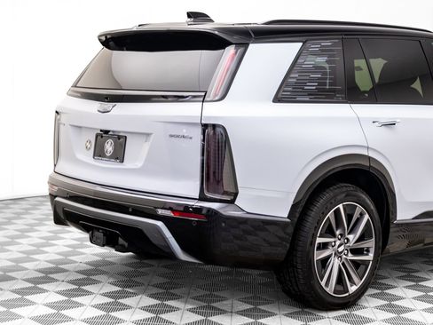 New 2026 Cadillac Vistiq Sport image 33