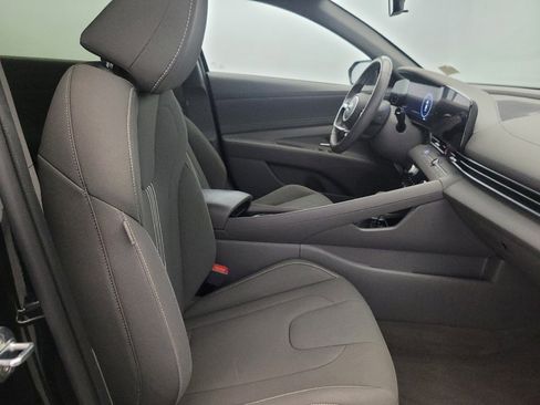 Used 2023 Hyundai Elantra SEL w/ Convenience Package FWD image 21