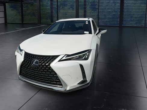 Used 2020 Lexus UX 250h w/ Premium Package image 3