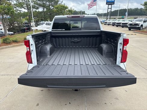 New 2026 Chevrolet Silverado 1500 RST w/ Convenience Package II AWD/4WD image 18