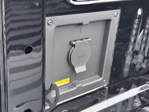 New 2025 Ford F150 Lariat w/ Equipment Group 501A Mid image 46