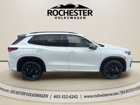 New 2026 Volkswagen Tiguan SE R-Line AWD/4WD image 7