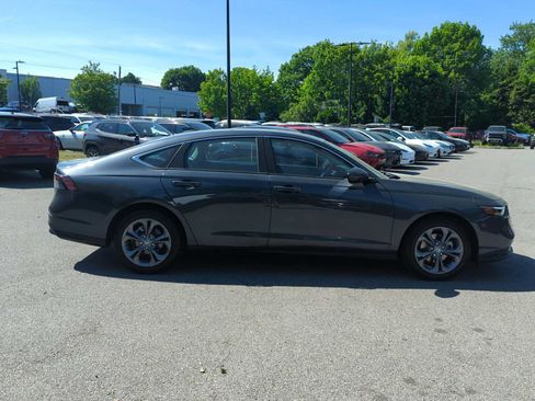 Used 2024 Honda Accord EX image 7