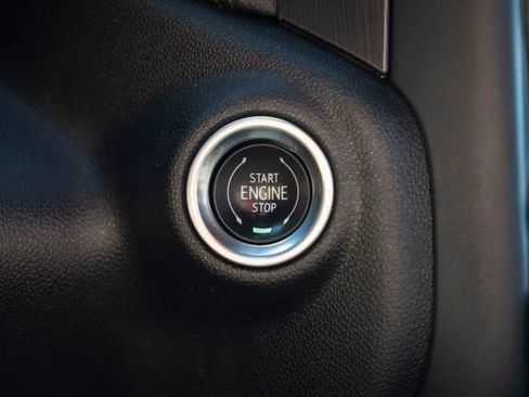 Used 2022 GMC Sierra 1500 AT4 w/ AT4 Preferred Package AWD/4WD image 33