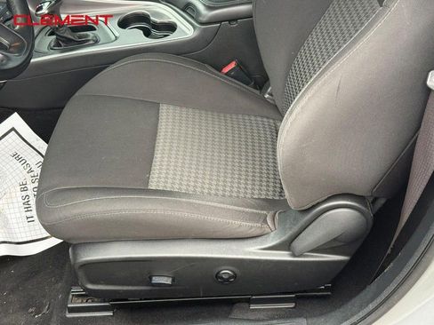 Used 2019 Dodge Challenger R/T image 17