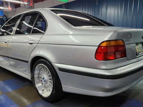 Used 1999 BMW 528i Sedan image 4
