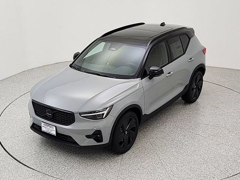 New 2026 Volvo XC40 B5 Ultra w/ Climate Package AWD/4WD image 13