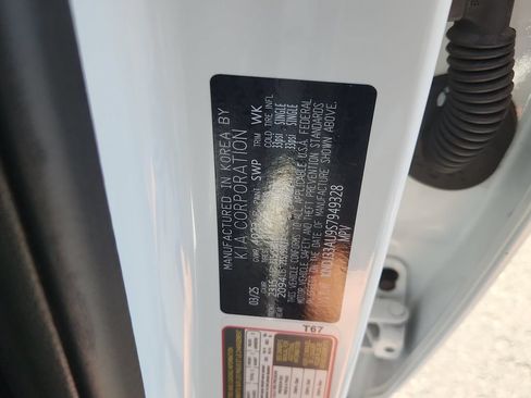 Used 2025 Kia Soul EX FWD image 19