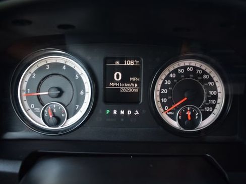 Used 2017 RAM 1500 Tradesman RWD image 12