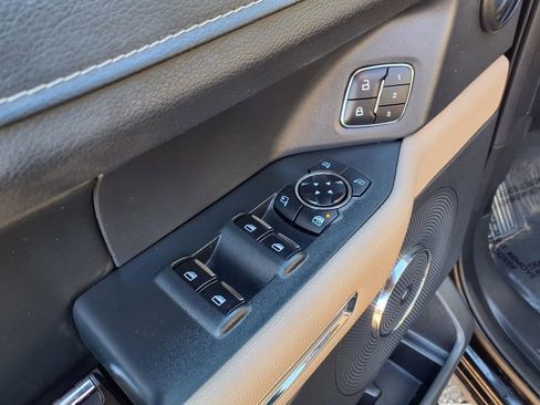 Used 2024 Ford Expedition Max Limited image 27