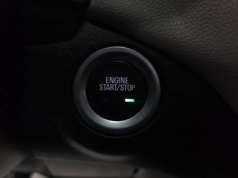 Used 2019 Chevrolet Equinox LS w/ LS Convenience Package FWD image 18