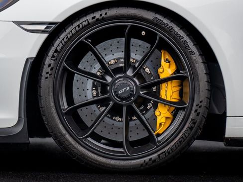 Used 2014 Porsche 911 GT3 image 11