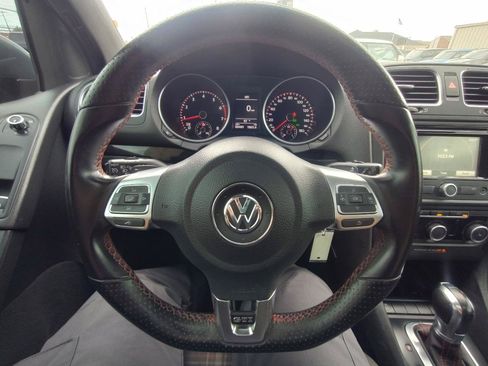 Used 2012 Volkswagen Golf 2-Door FWD image 18
