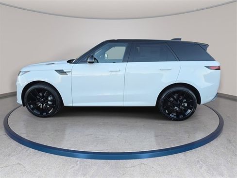 New 2026 Land Rover Range Rover Sport Dynamic SE image 8