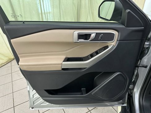 Used 2020 Ford Explorer XLT w/ Equipment Group 202A image 36