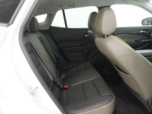 Used 2024 Chevrolet Trax ACTIV w/ Driver Confidence Package image 12