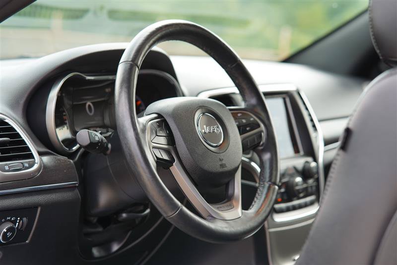 Used 2018 Jeep Grand Cherokee Limited AWD/4WD image 48