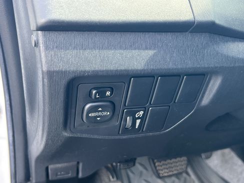 Used 2013 Toyota Prius Three FWD image 29