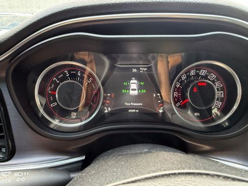 Used 2015 Dodge Challenger R/T Scat Pack RWD image 25