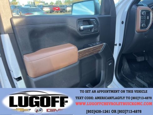 Used 2019 Chevrolet Silverado 1500 High Country w/ Technology Package image 5