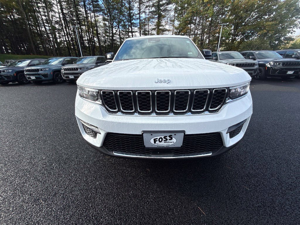 New 2027 Jeep Grand Cherokee Laredo X AWD/4WD image 8