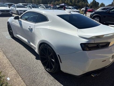 Used 2016 Chevrolet Camaro SS image 6