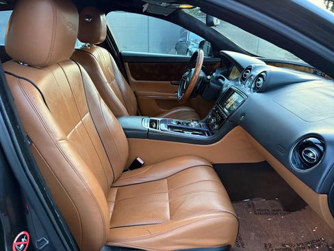 Used 2012 Jaguar XJ L RWD image 18