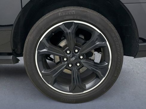 Used 2022 Ford Expedition Max Limited image 24