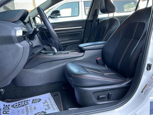 Used 2024 Nissan Altima 2.5 SR image 9