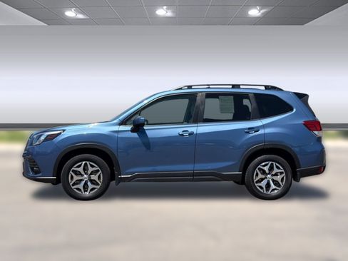 Certified 2024 Subaru Forester Premium AWD/4WD image 2