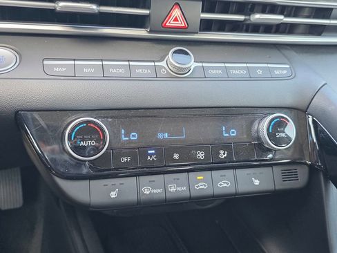 Used 2024 Hyundai Elantra Limited FWD image 27