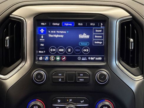 Used 2020 Chevrolet Silverado 1500 RST AWD/4WD image 30