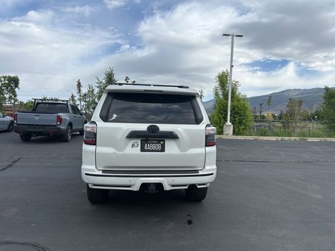 Used 2019 Toyota 4Runner Limited AWD/4WD image 5