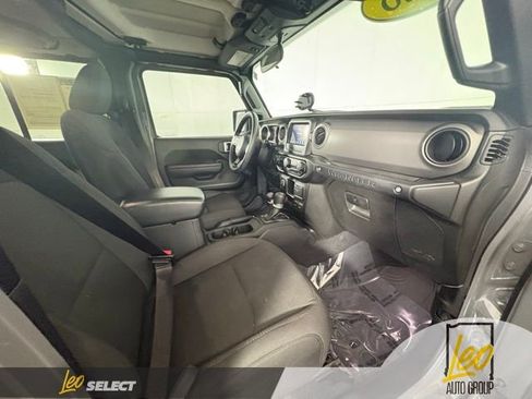 Used 2023 Jeep Wrangler Sport AWD/4WD image 19