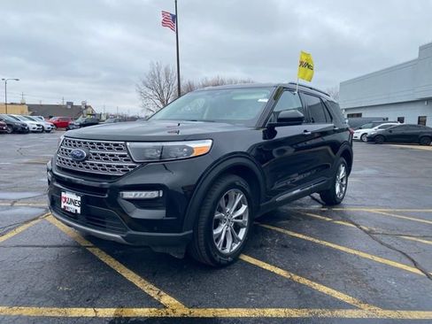 Used 2023 Ford Explorer Limited image 15