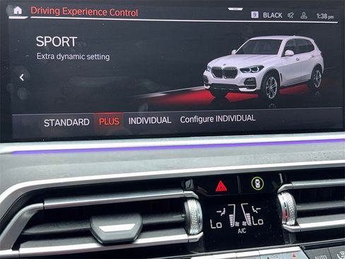 Used 2022 BMW X5 sDrive40i w/ Premium Package image 30