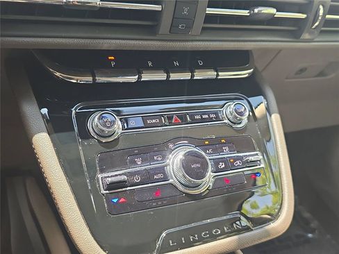 Used 2022 Lincoln Corsair FWD image 21