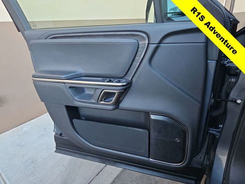 Used 2024 Rivian R1S Adventure AWD/4WD image 27