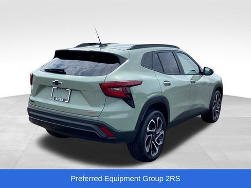 Certified 2024 Chevrolet Trax RS w/ Sunroof Package FWD image 3