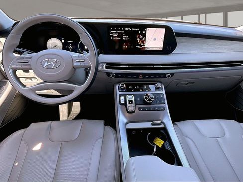 Used 2024 Hyundai Palisade Calligraphy AWD/4WD image 7