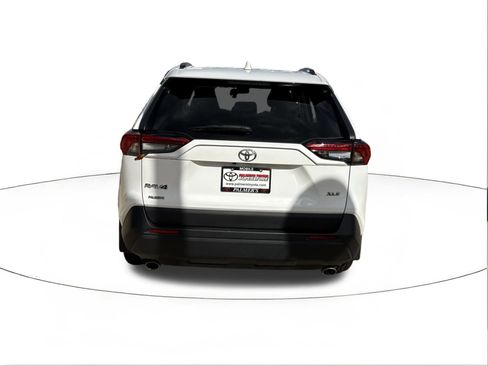 Used 2024 Toyota RAV4 XLE image 4