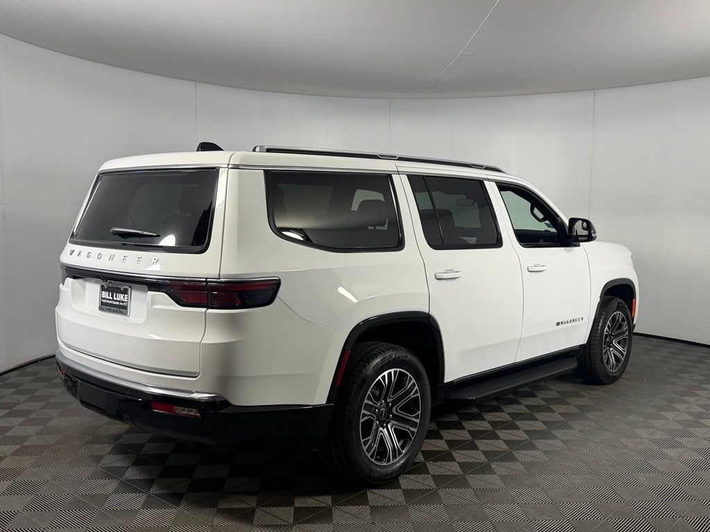 Used 2025 Jeep Wagoneer 4WD image 8