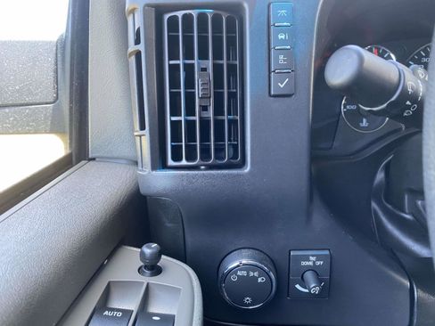 Used 2024 Chevrolet Express 2500 w/ Driver Convenience Package RWD image 13
