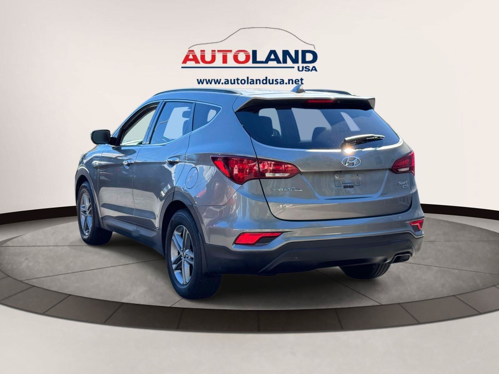Used 2017 Hyundai Santa Fe Sport AWD/4WD image 5