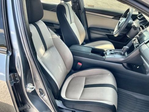 Used 2019 Honda Civic EX image 32