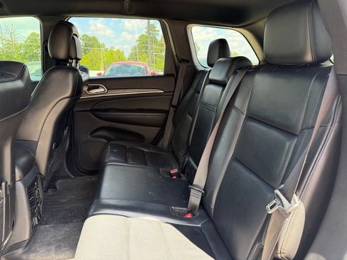Used 2019 Jeep Grand Cherokee Limited AWD/4WD image 9