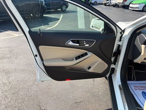 Used 2019 Mercedes-Benz GLA 250 4MATIC image 22