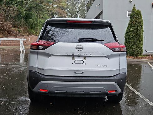 Certified 2023 Nissan Rogue SV image 5