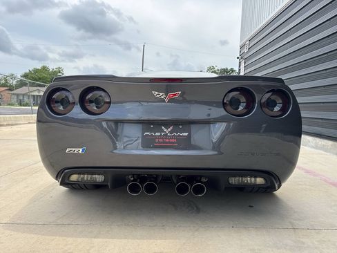 Used 2010 Chevrolet Corvette ZR1 w/ Preferred Equipment Group RWD image 18