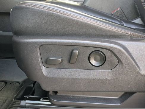 Used 2024 GMC Sierra 1500 AT4 image 21